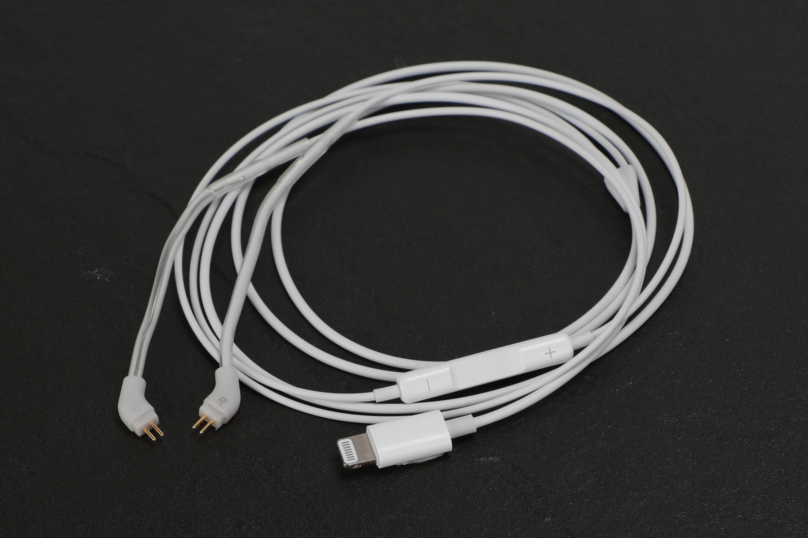 0.78mm 2pin CIEM Audio Cable with mic For Westone W4R UM2 UM2X RC UM3 RC UE18 UE18PRO ES5 ES3 In-Ear Monitors FIT iPhone