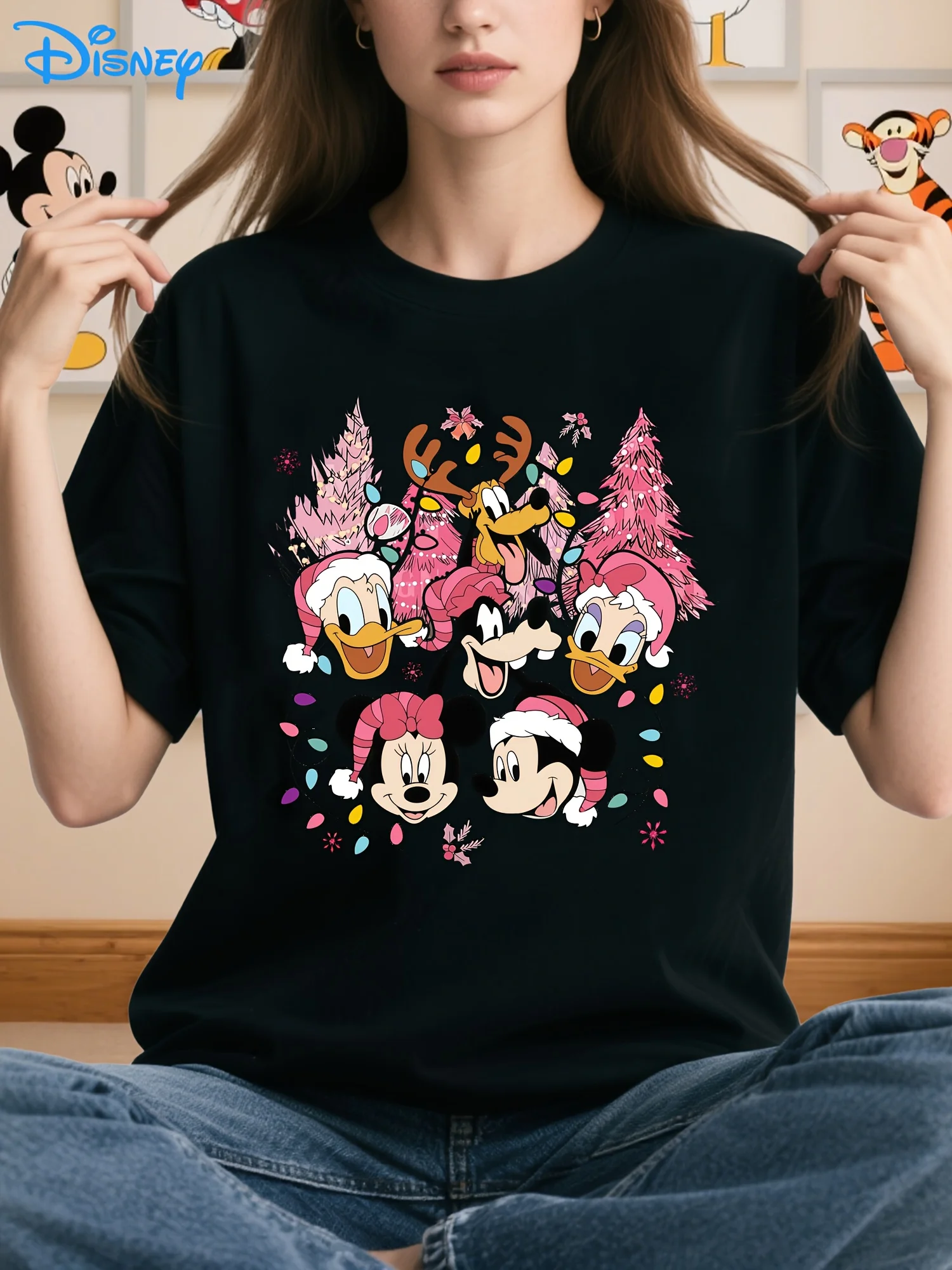 

Футболка Диснея, Микки и Минни, Белль, Жасмин и Золушка в рождественских шапках — мягкий повседневный круглый вырез с короткими рукавами