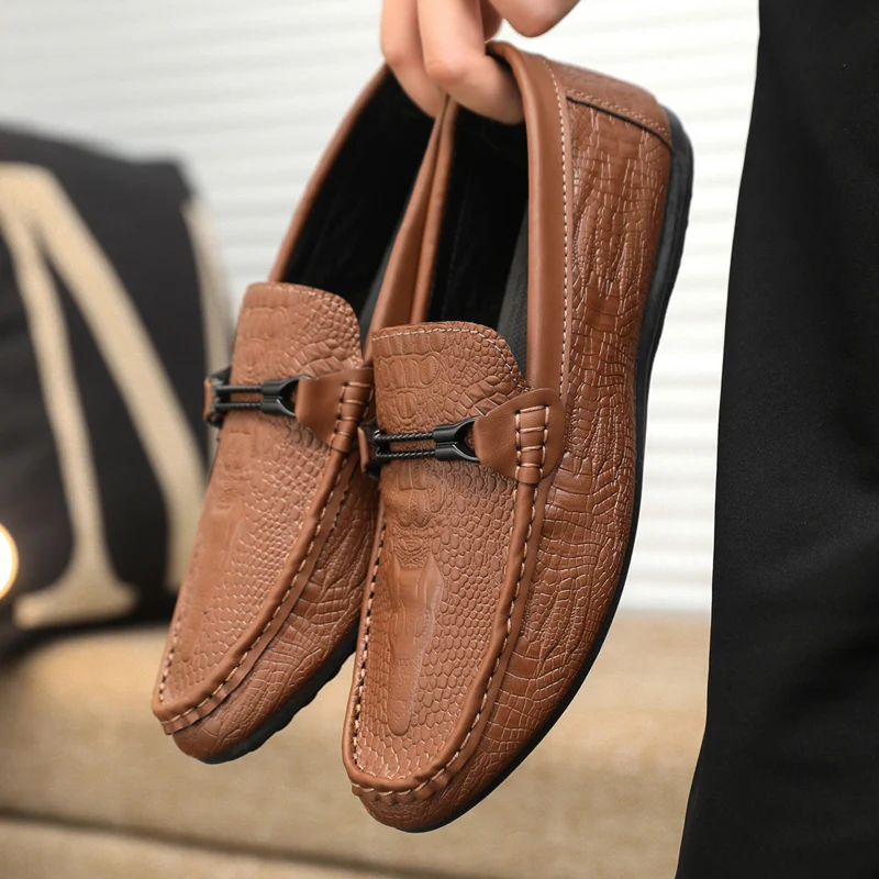 

HKDQ Trend Коричневые мужские лоферы Деловая повседневная официальная обувь Мужские мягкие нескользящие кожаные туфли для мужчин без шнуровки Большой размер 46