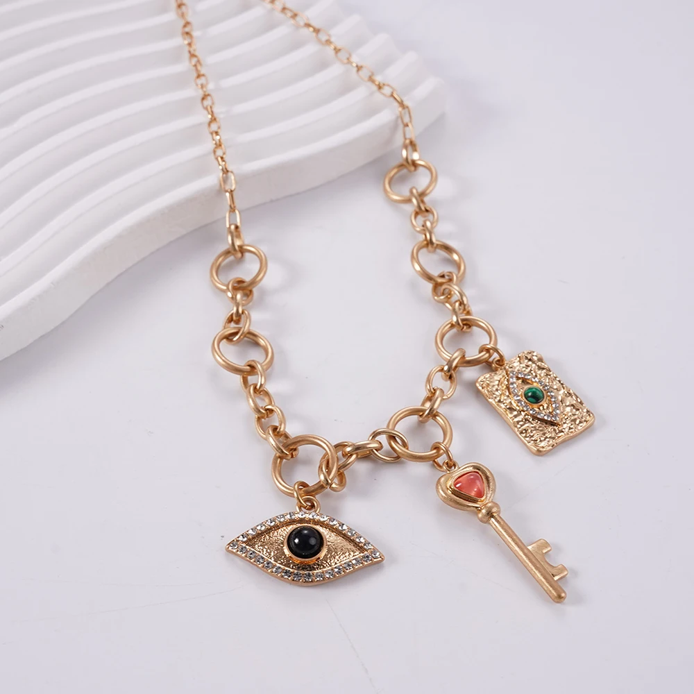 

Summer Beach-style Hip-hop Design Necklace Fashionable And Unique Accessories Everyday Travel Street Photography With Stainles