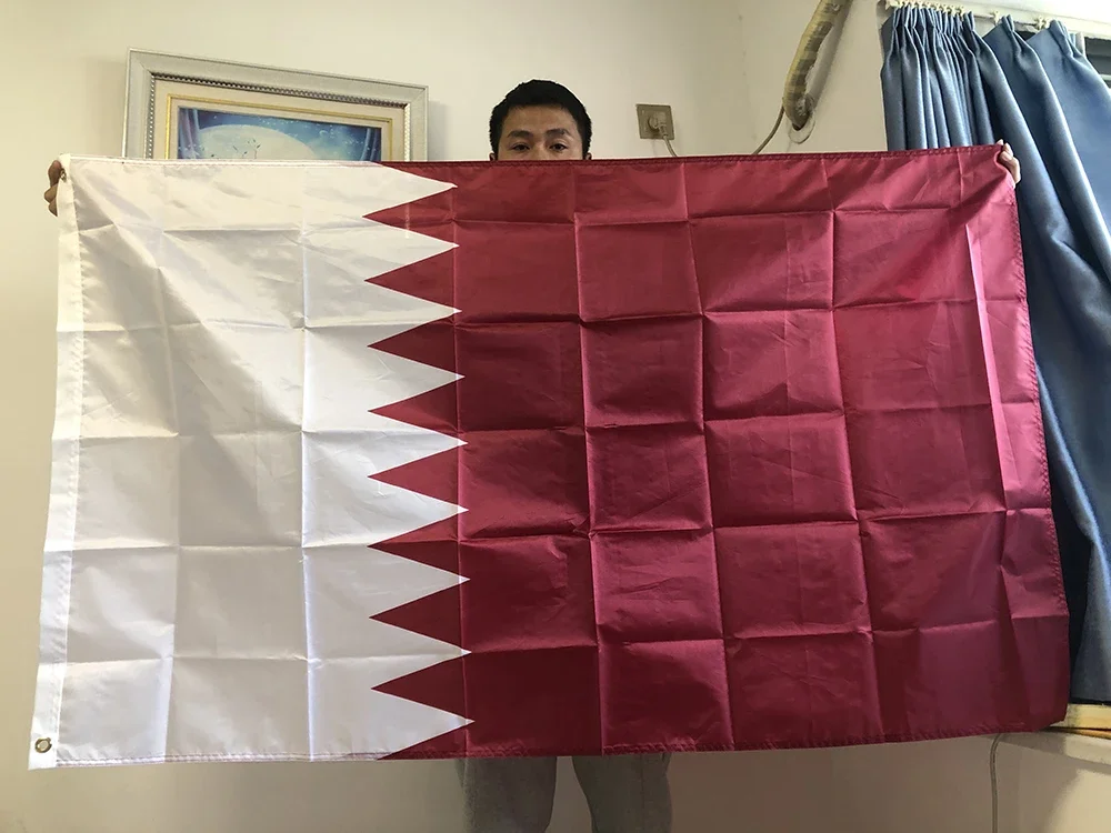 

Qatar Flag 90X150cm Polyester Hanging Qatari Flag Indoor Outdoor Home Decoration