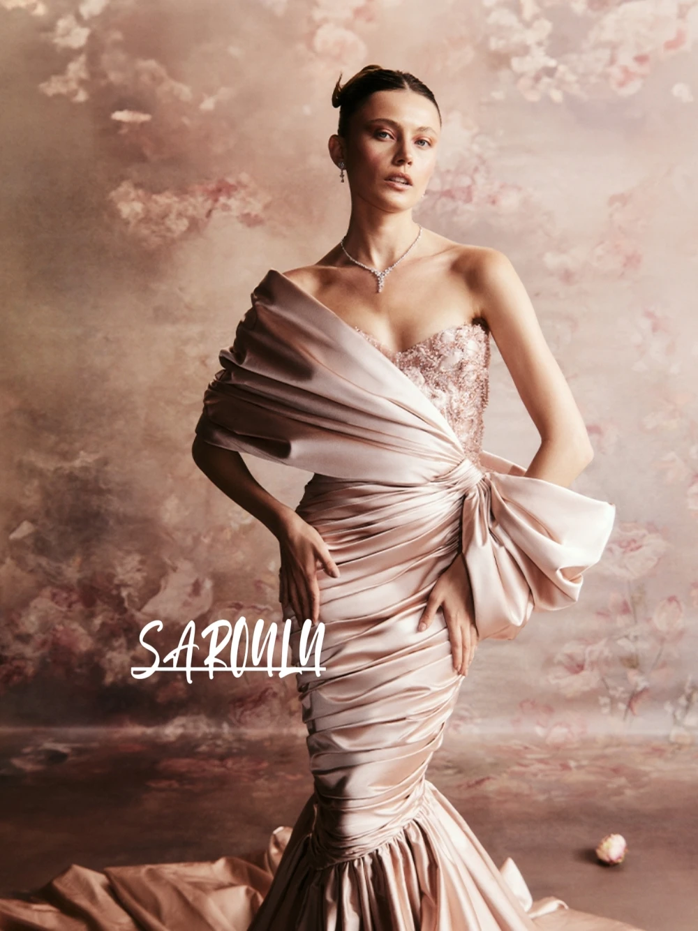 

Dramatic Bow Vintage Mermaid Evening Dress Pleated Satin Beaded Unique Prom Gown Customized Dreamy Charming Party Women Wear