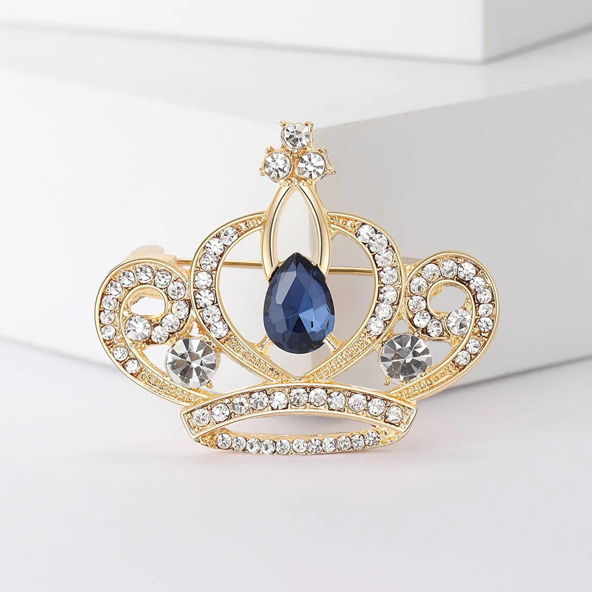 Rhinestone Crown Brooches for Women Unisex Glamour Pins Friends Party Gifts Banquet Jewellery Accessories
