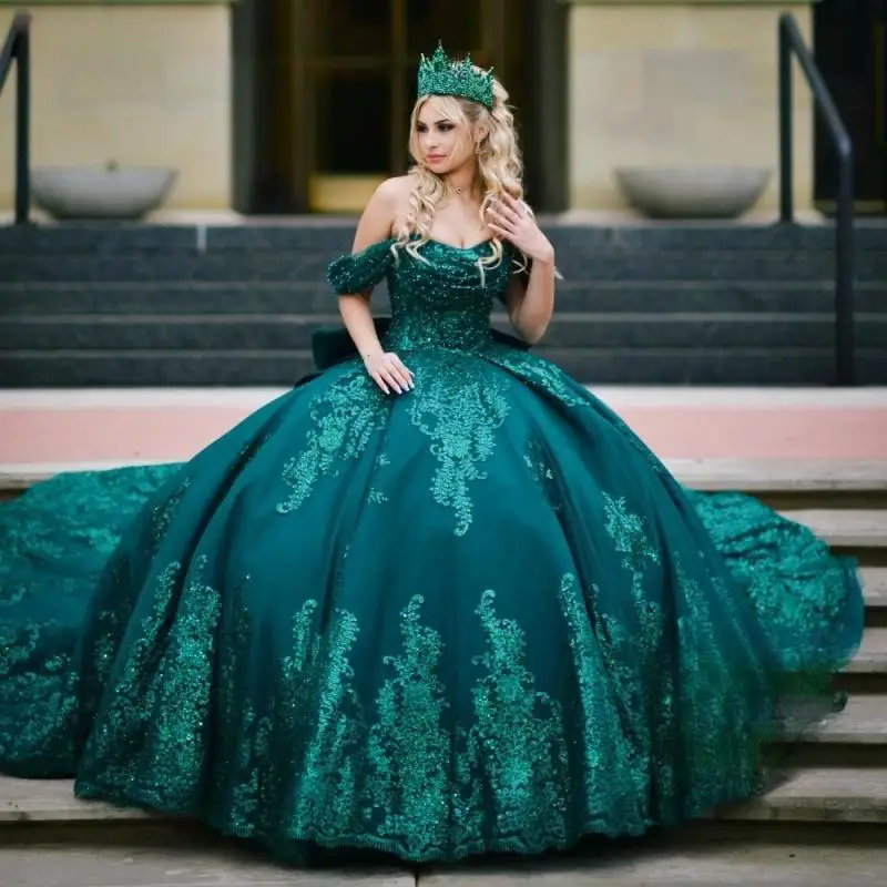 

Customized Emerald Green Quinceanera Dress Ball Gown Applique Sequins Beaded Tiered Sweet 16 Vestido De 15 Anos