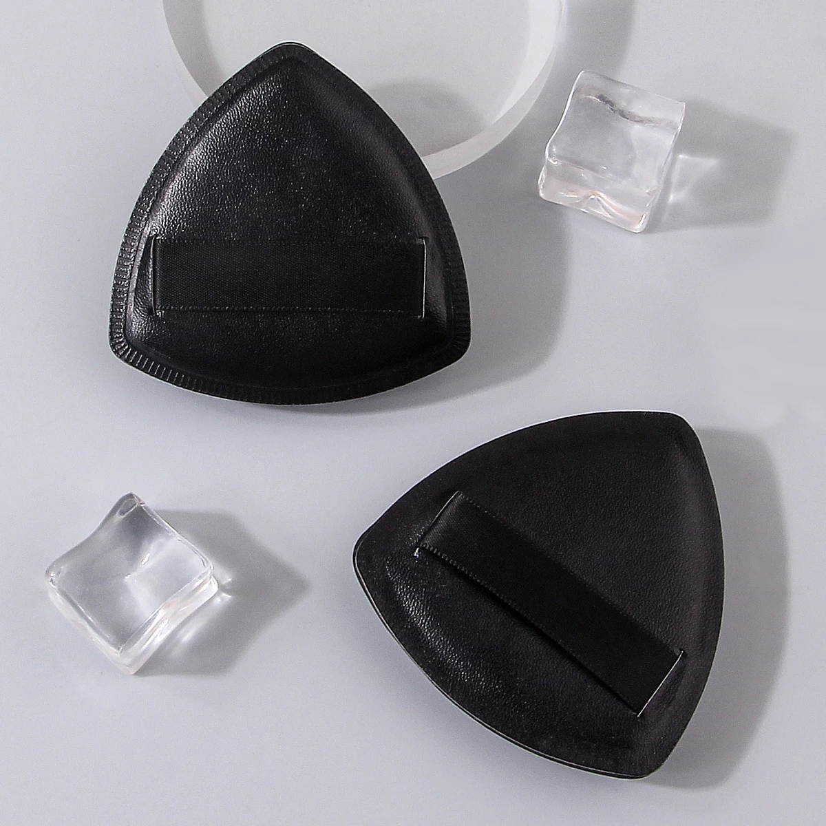 قطعتان من بودرة الخطمي على شكل أناناس أسود، ناعمة وناعمة، لا تتعرض لالتصاق المسحوق، أداة مكياج إسفنجية مثلثة #2