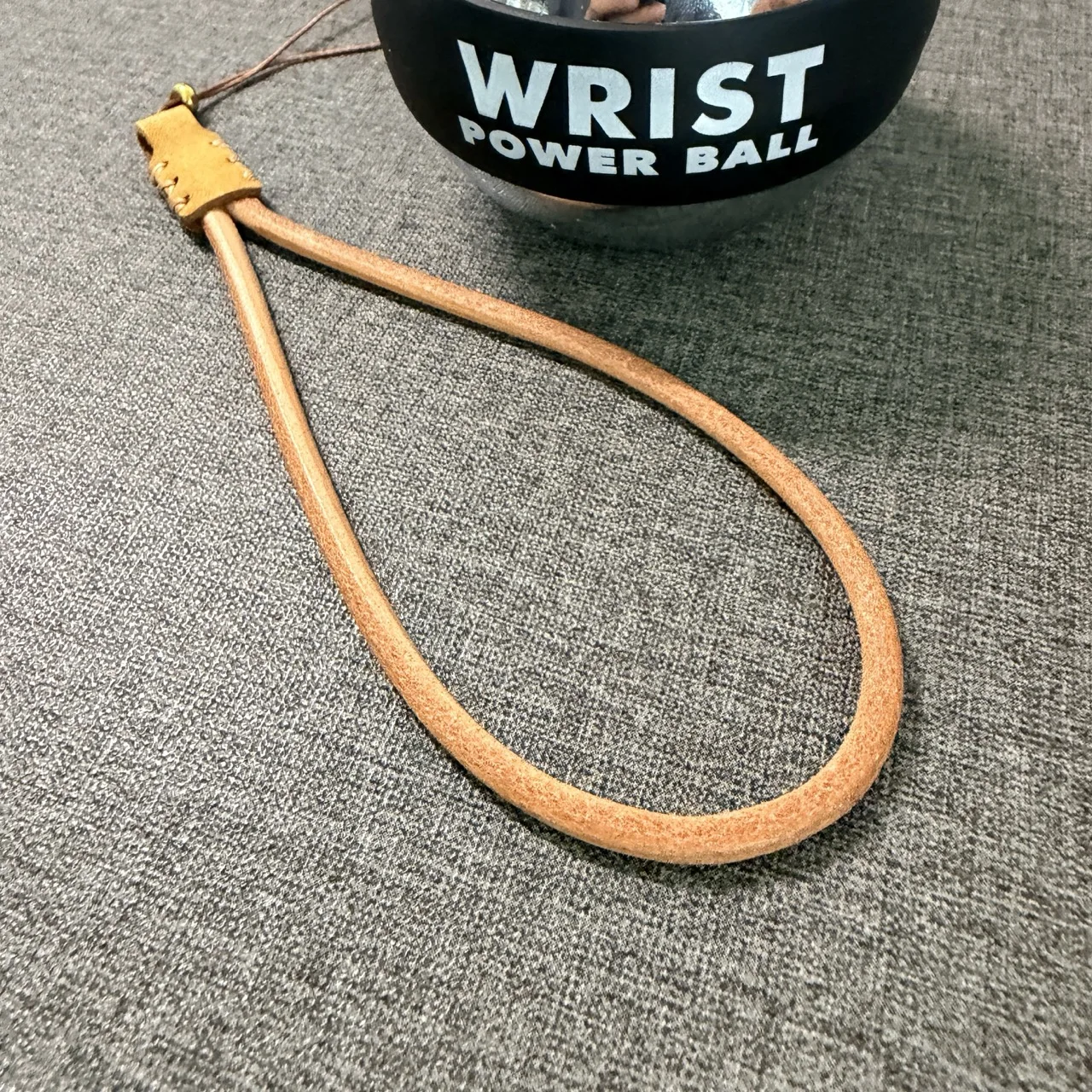 Gelang Tali Kulit Sapi Logam d - Sports Equipment That Starts With A ulasan dan harga