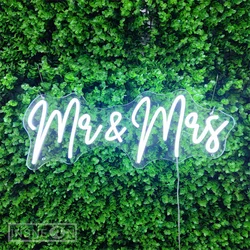 Neon LED Sign Mr and Mrs Wedding Wall Hanging LED Neon Light Sign Mrs Mr for Room Bedroom Home Anniversary Gifts USB-Powered 5V