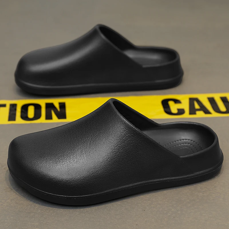 Couple's Baotou Slippers Waterproof Anti slip Oil proof Chef Shoes Summer new Men's and Women's Soft Sole comfort Casual Sandals