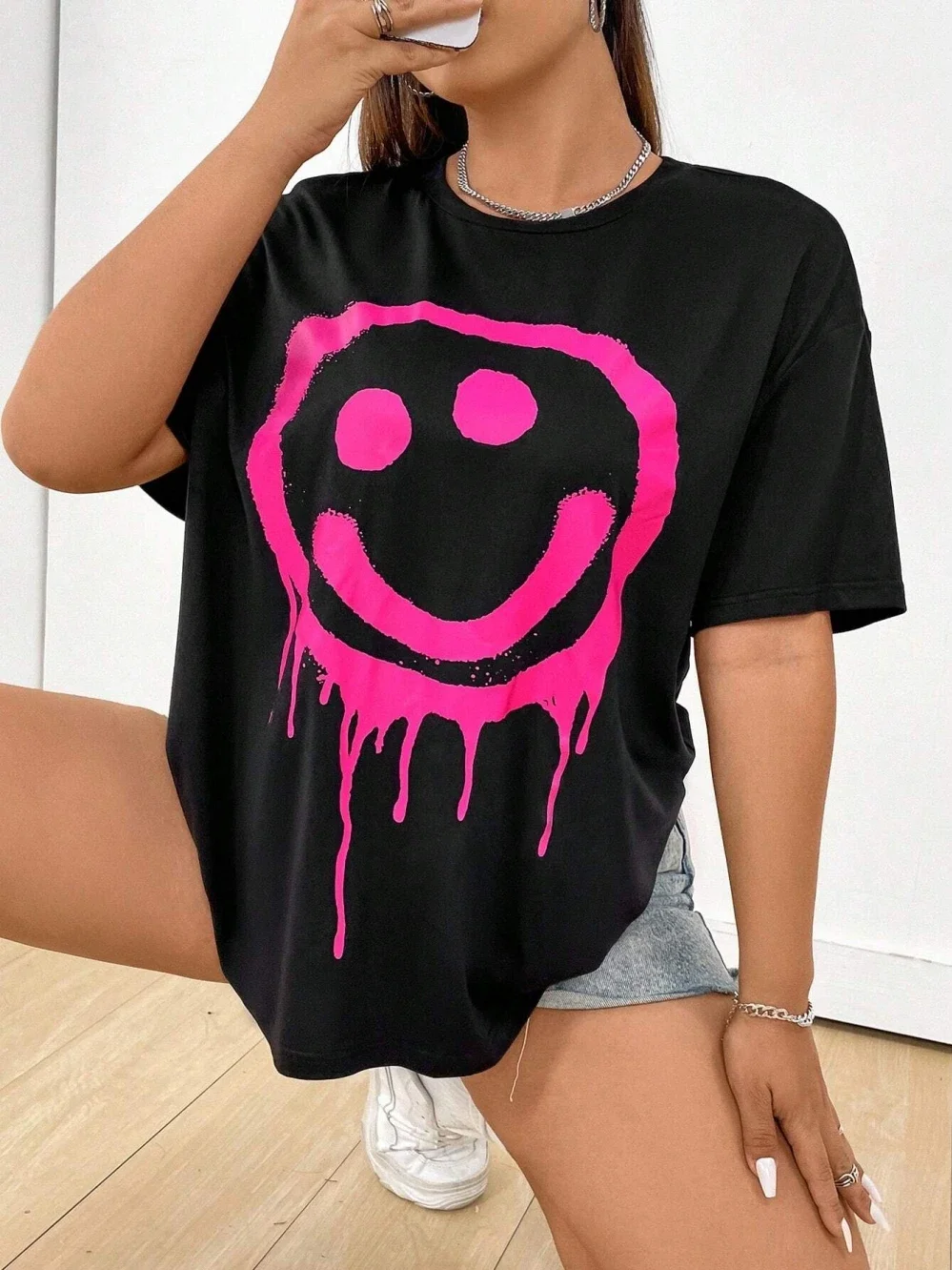 A Smiling Face On The Verge Of Melting T-Shirt Women Cotton Loose Tshirts Hip Hop Breathable Streetwear Soft Casual Short Sleeve