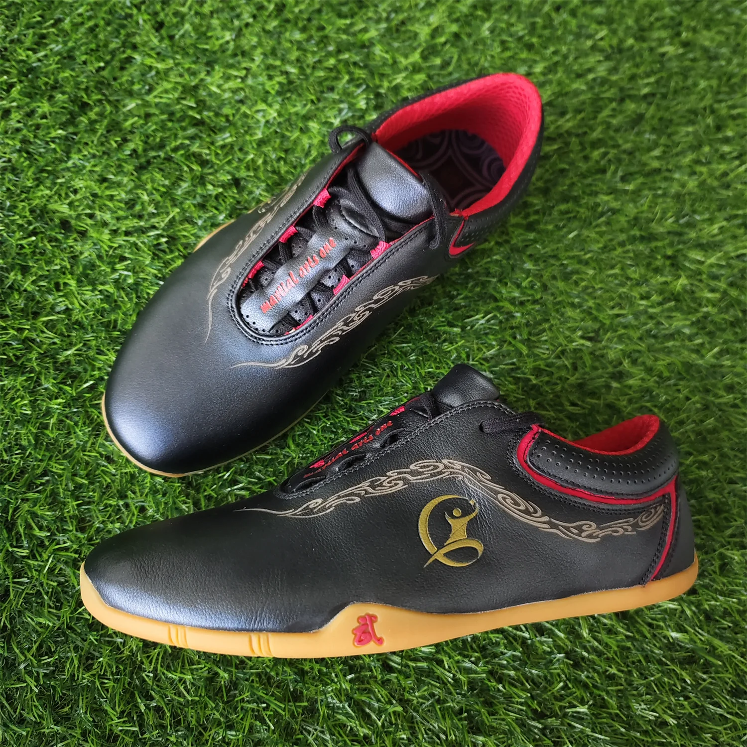 Scarpe Tai Chi in pelle bovina di alta qualità Scarpe Kung Fu Wushu in vera pelle morbida Sneaker per arti marziali Calzature per allenamento sportivo