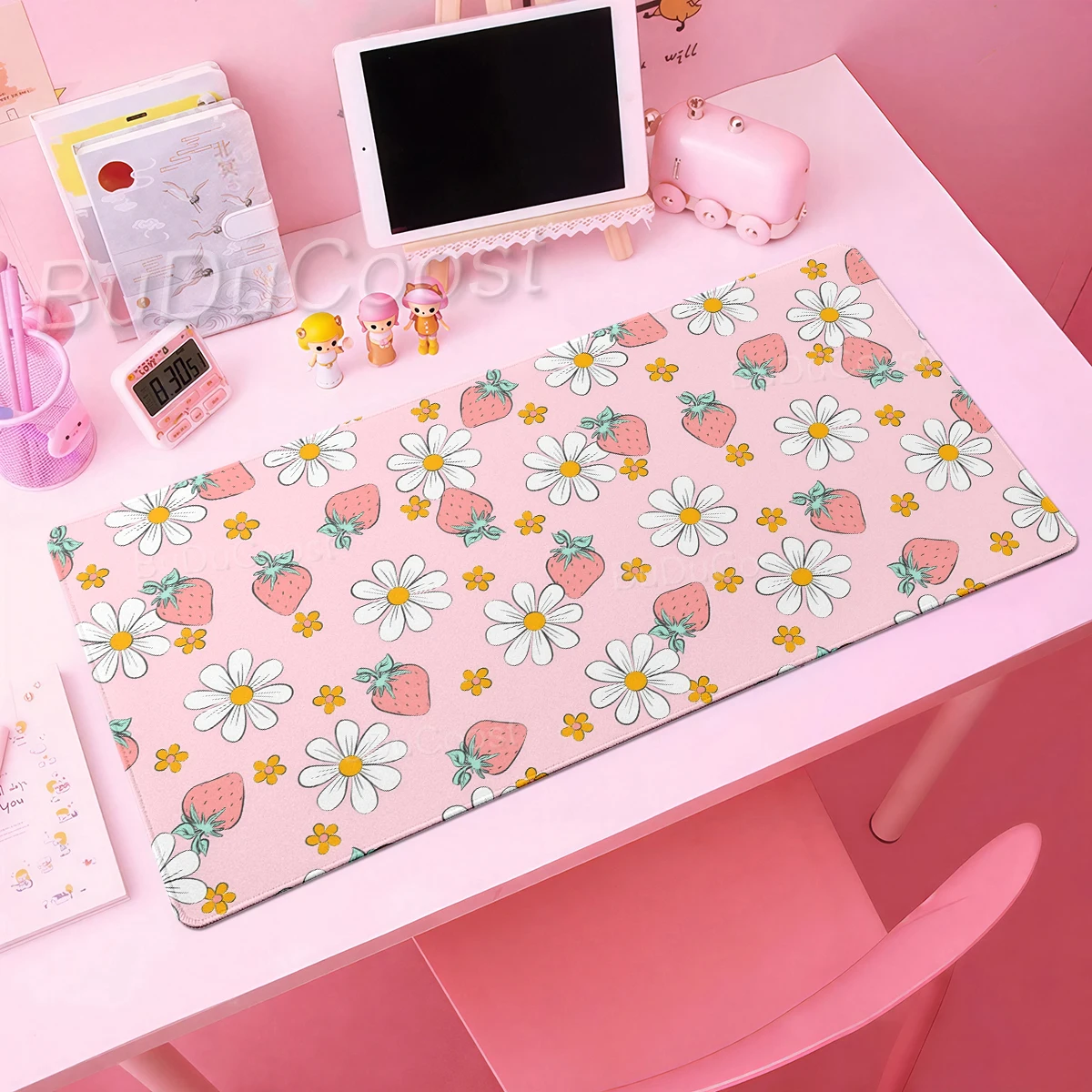 Pink Kawaii Mousepad Strawberry Desk Mat Cute Pastel Aesthetic Deskpad XXL Gaming Mouse Pads Office accessories Table Decort Pad view 3