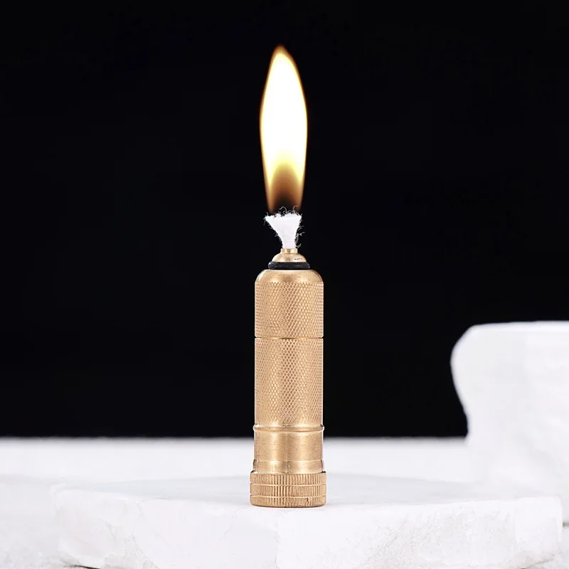 Новинка 2026 года: Обновленный цельнолатунный топливный бак для зажигалки Imco 6700 Trench Lighter – интегрированная конструкция для длительного хранения топлива