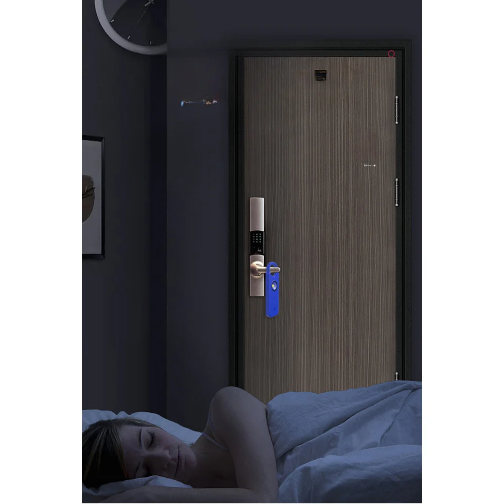 Keychain Self Defense Supplies Anti-wolf Alarm 135db Vibration Induction Alarm Charging Flash Personal Alarm Security Protection