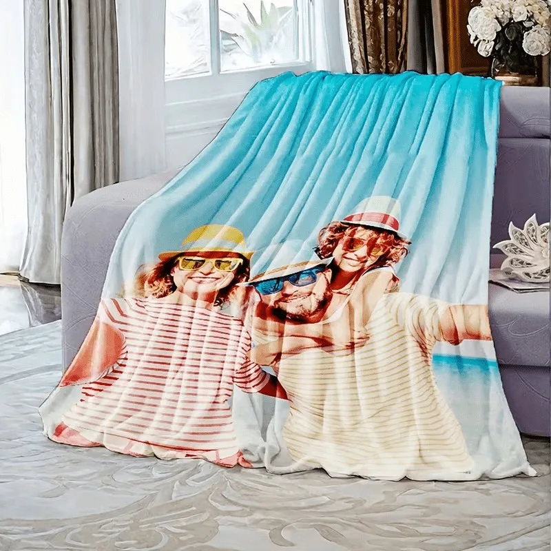 1 personalized customized photo blanket, customized photo sofa blanket, soft insulation. Holiday gifts