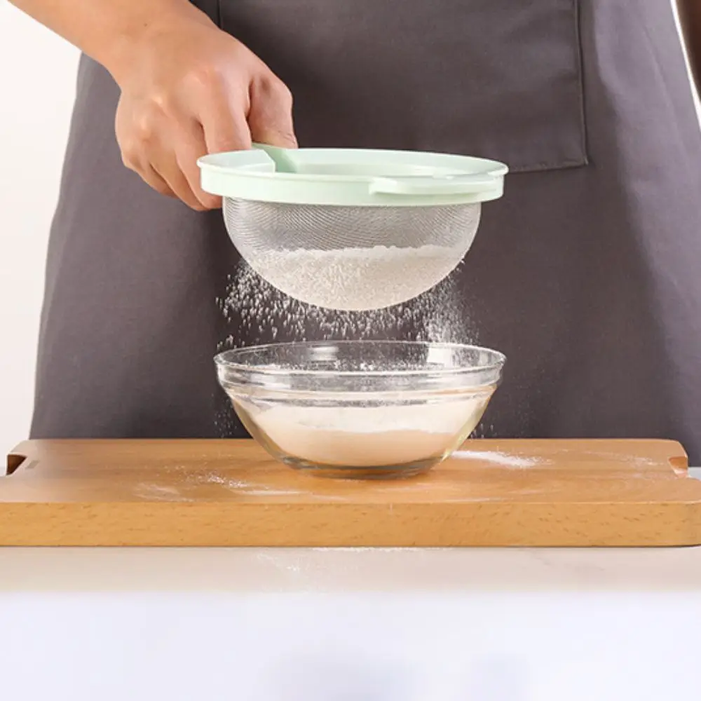 Colander Fine Mesh Flour Sifter Set Handheld Large Size Flour Sieve 3 in 1 Plastic Kitchen Strainer Sugar Frosting