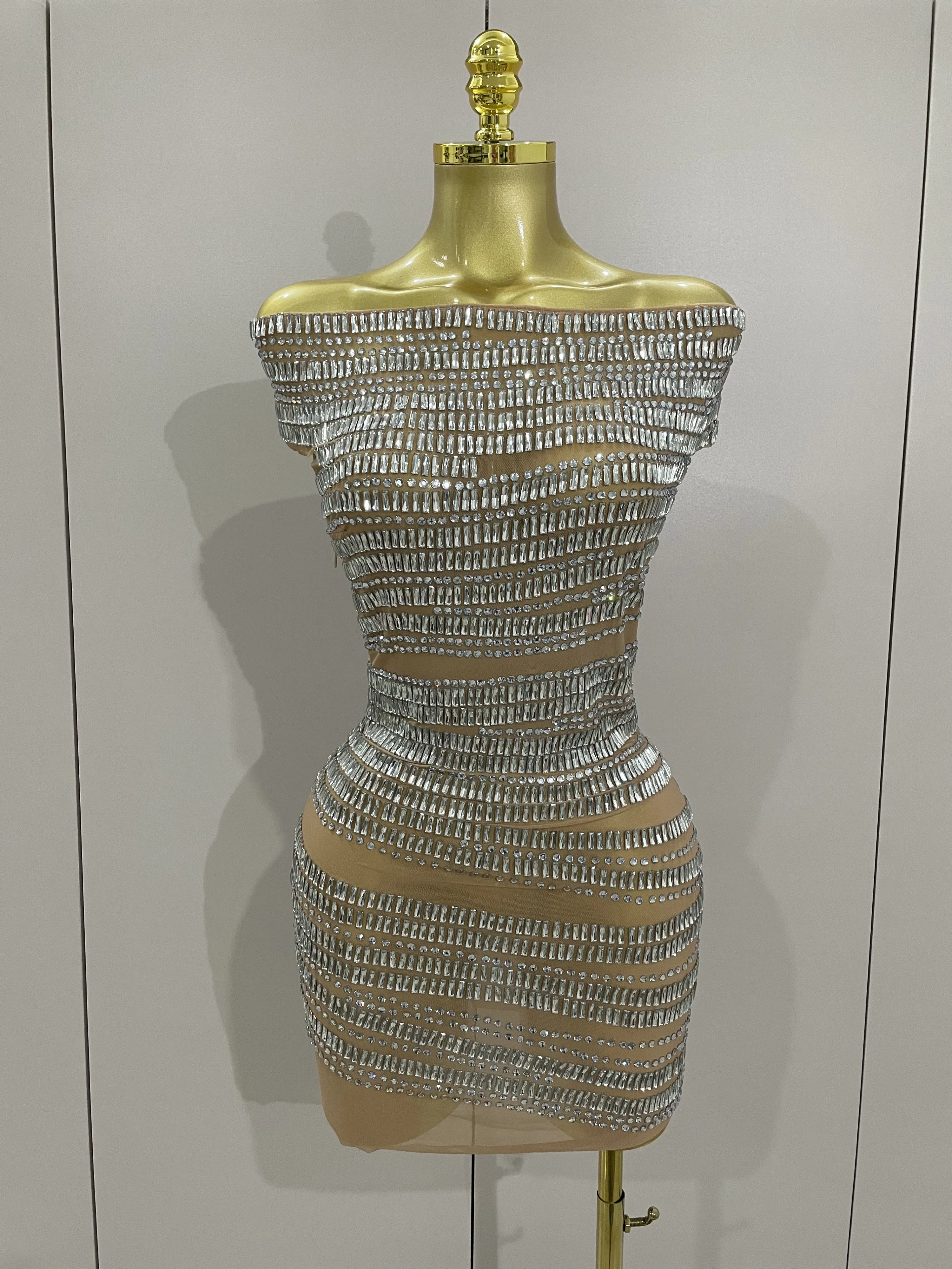 

STOCK Luxury Sparkly Rhinestones Sexy Mesh Mini Dress 2025 New Women Celebrate Birthday Party Club Photo Shoot Dress Stage Wear