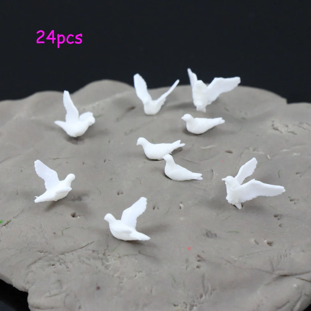 Evemodel GY26075 24pcs OO HO Scale 1:75 Plastic Small Toy Pigeon Dove Bird of Peace