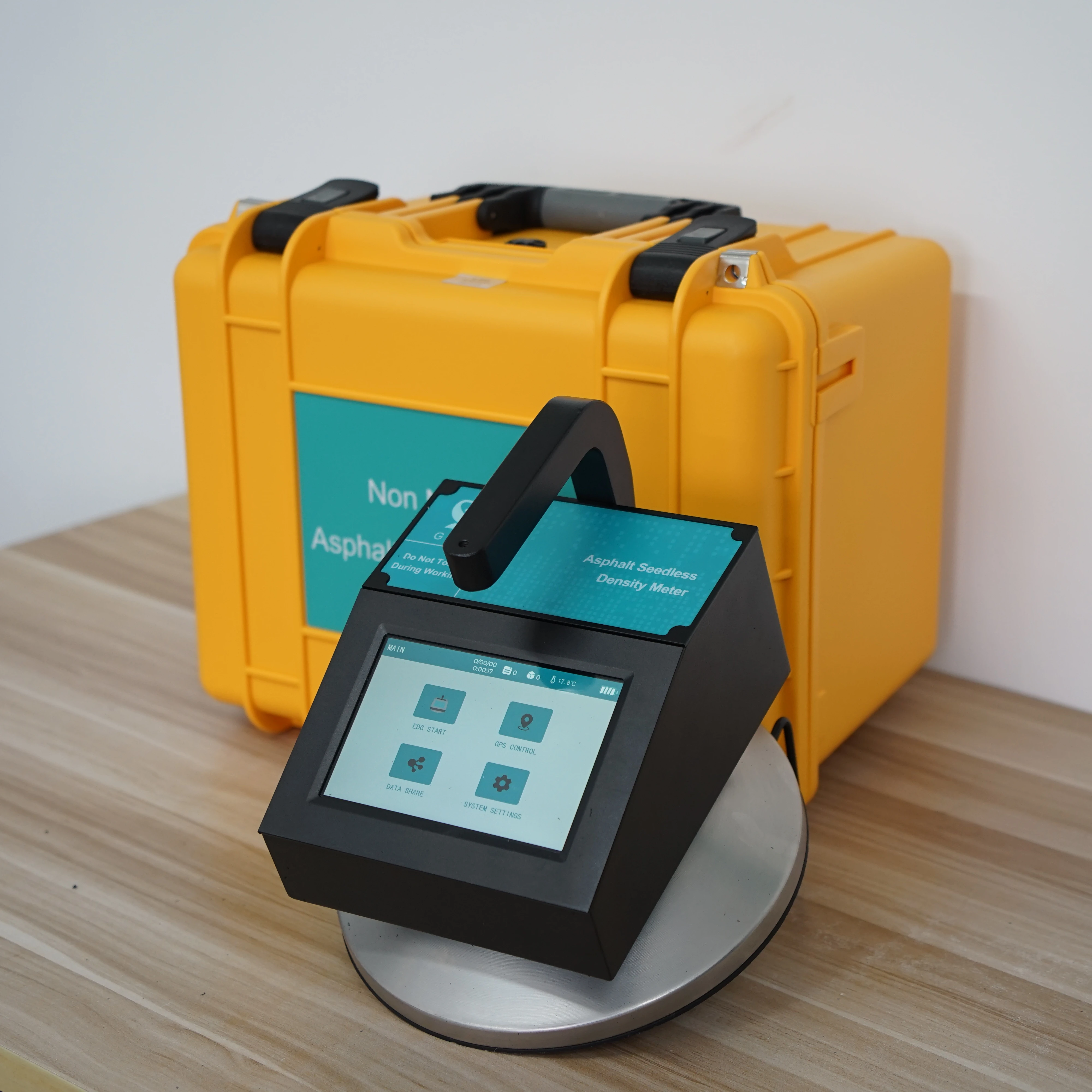 Asphalt Coreless Density Meter with Touch Screen Operation, Three Measurement Modes for Higher Accuracy.