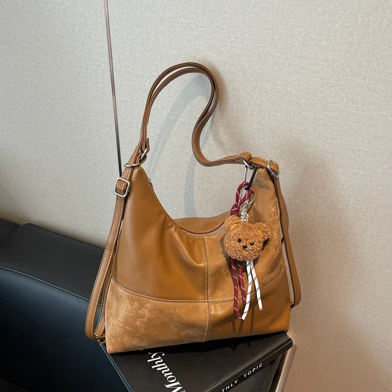 

2024, однотонная сумка через плечо из искусственной кожи, хит продаж, большая вместительная молния, модная модная сумка на плечо, мягкая простая популярная сумка