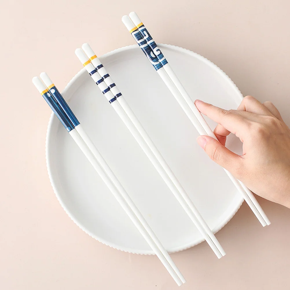 

4Pairs Home Accessory Japanese Style Chopsticks Premium Craftsmanship Lightweight Easy Carry for Indoor Outdoor Dining