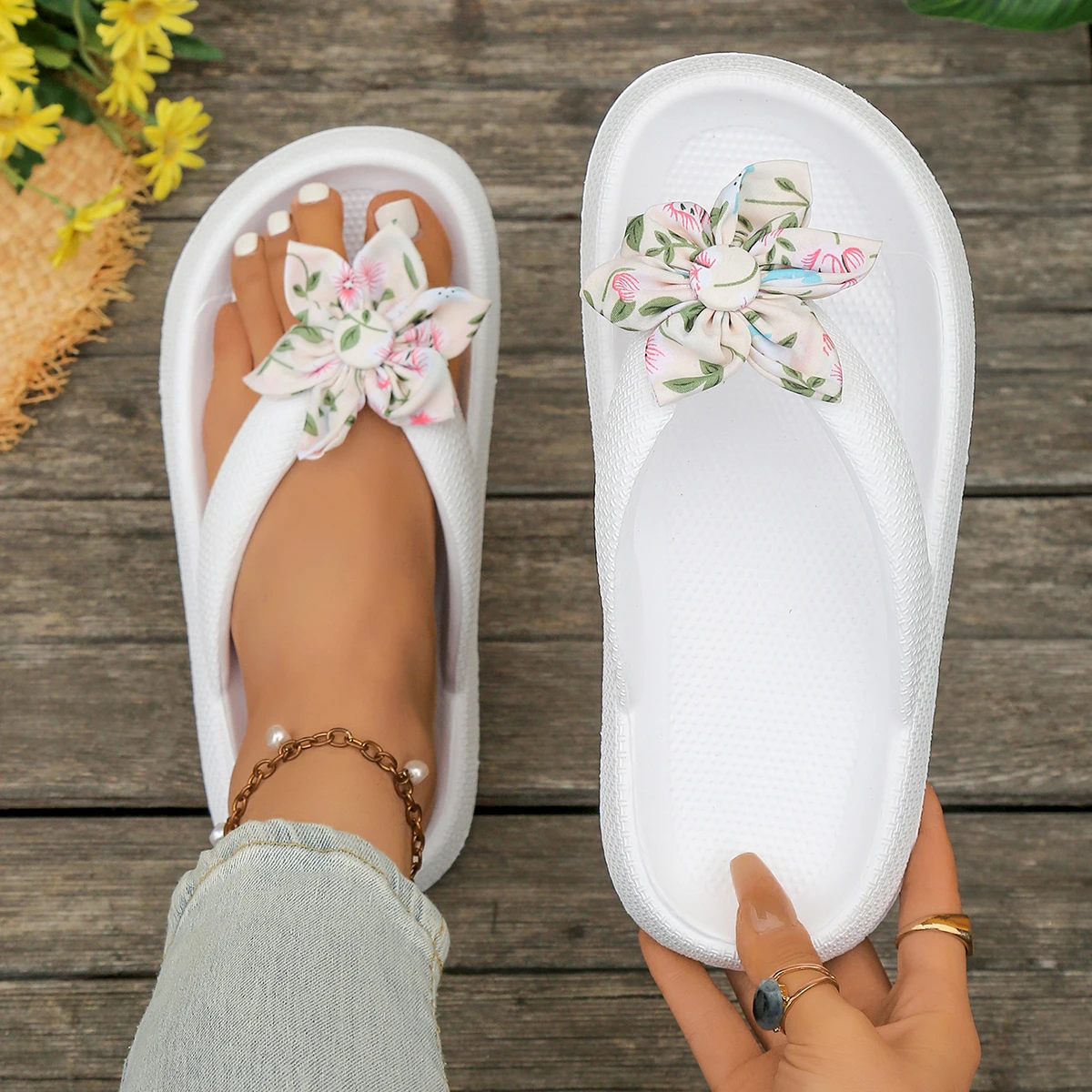 Summer Sweet Romantic Six-Petal Flower Pattern Women's Flip-Flop Beach Party Seaside Vacation Daily Walking Comfort Soft Sandal