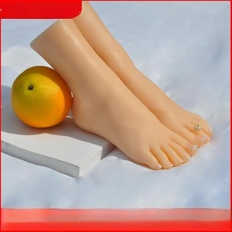 

Realistic Children's Foot Models High Cost-Performance for Acupuncture Massage Foot Shoes Socks Display Props
