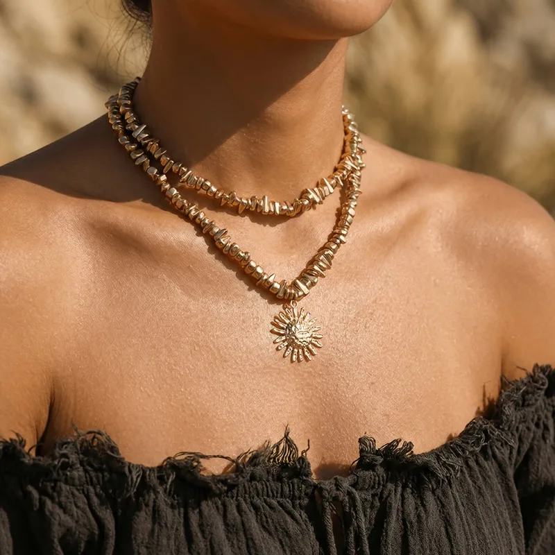 2 Pieces of Women's Sun Charm Necklace Multi Chain Layered Pendant Jewelry Suitable Daily Wear Special Occasions Elegant Simple