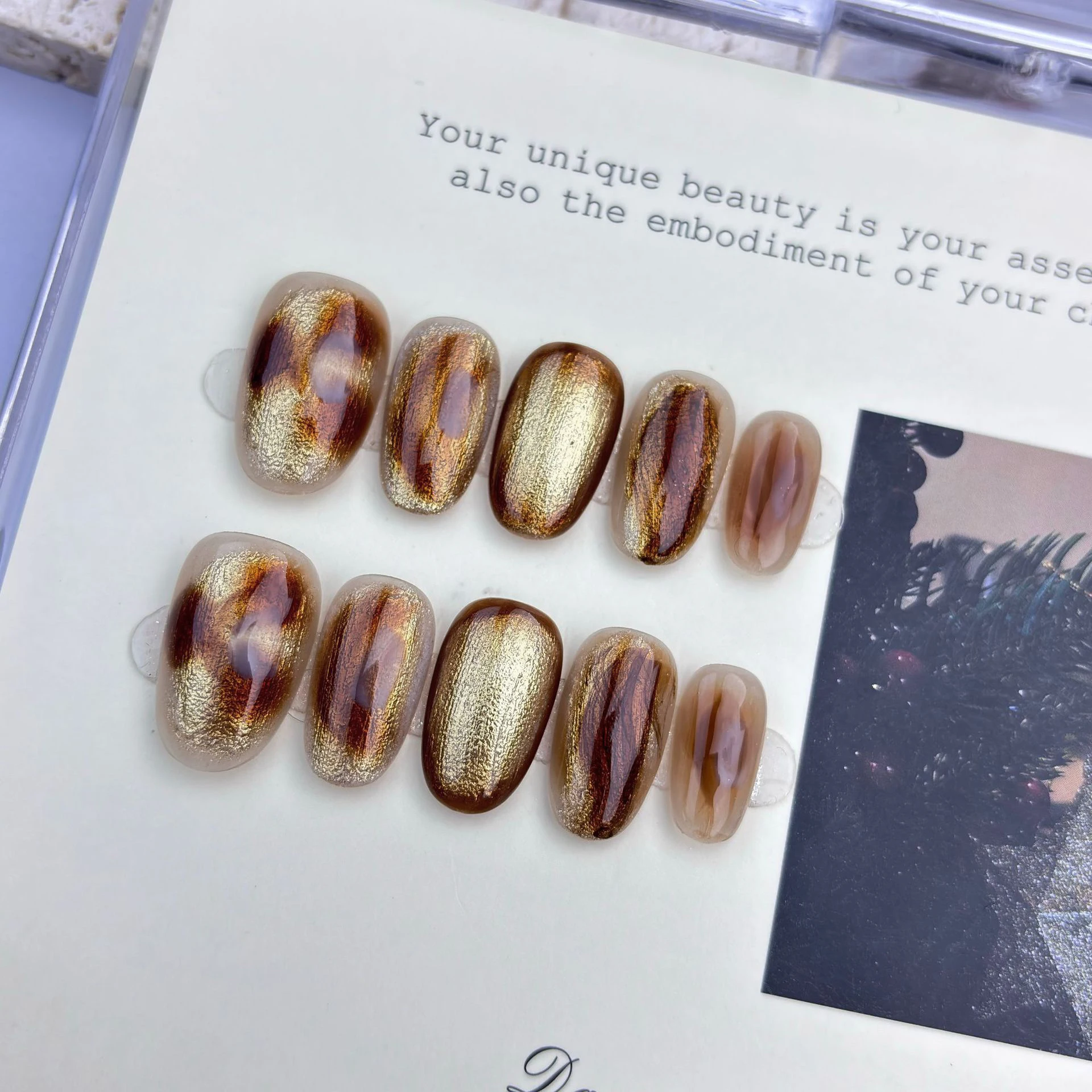 10pcs Handmade Press On Nails Cat Eye Design False Nails Wearable Detachable Dusty Pink Glitter Elliptic Shaped Fake Nail Tips