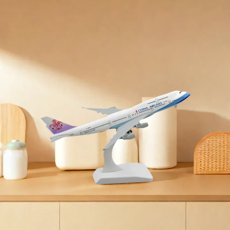 

20CM Aircraft Model Airline B747 China Airlines Aircraft Model Metal Die-casting Toys Collection Display Airplanes Decoration