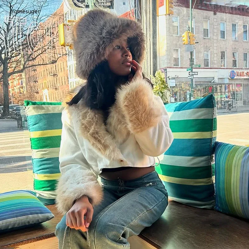 

Yomesugar Women's Elegant Winter Coat Solid Color Long Sleeve Jacket with Fur Collar Button Detail Casual Outerwear Streetwear