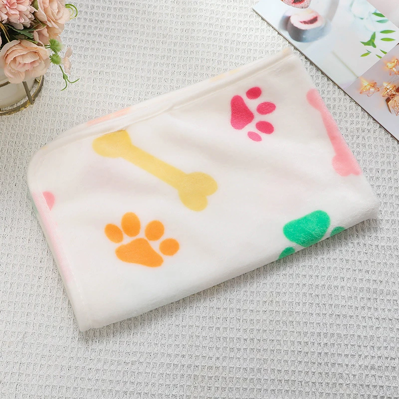 Soft Sleep Mat for Pet Blanket Puppy Kitten Blanket Bed Mat Guinea Pig Plush Mat Bed Small Animal Mat for Rabbit Hamster