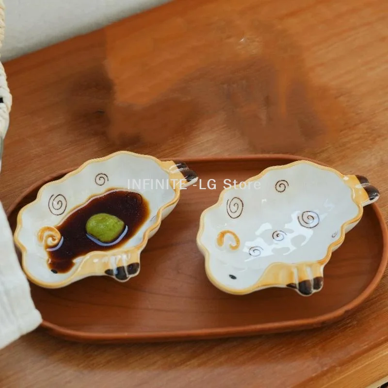 Cute Alpaca Shaped Dipping Sauce Dish Ceramic Creative Condiment Dish Small Plates Tableware Home Kitchen SuppliesINFINITE -LG
