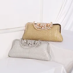 Pochette da sera con chiusura a bacio da donna con fiore di strass Vintage e lucidi