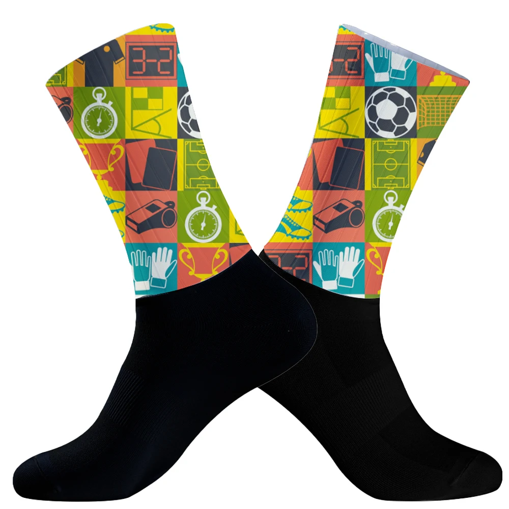 Chaussettes de sport de compression professionnelles pour hommes et femmes, chaussettes de football, chaussettes de course, chaussettes de cyclisme, chaussettes de vélo coordonnantes, chaussettes de sport de rue, nouveau