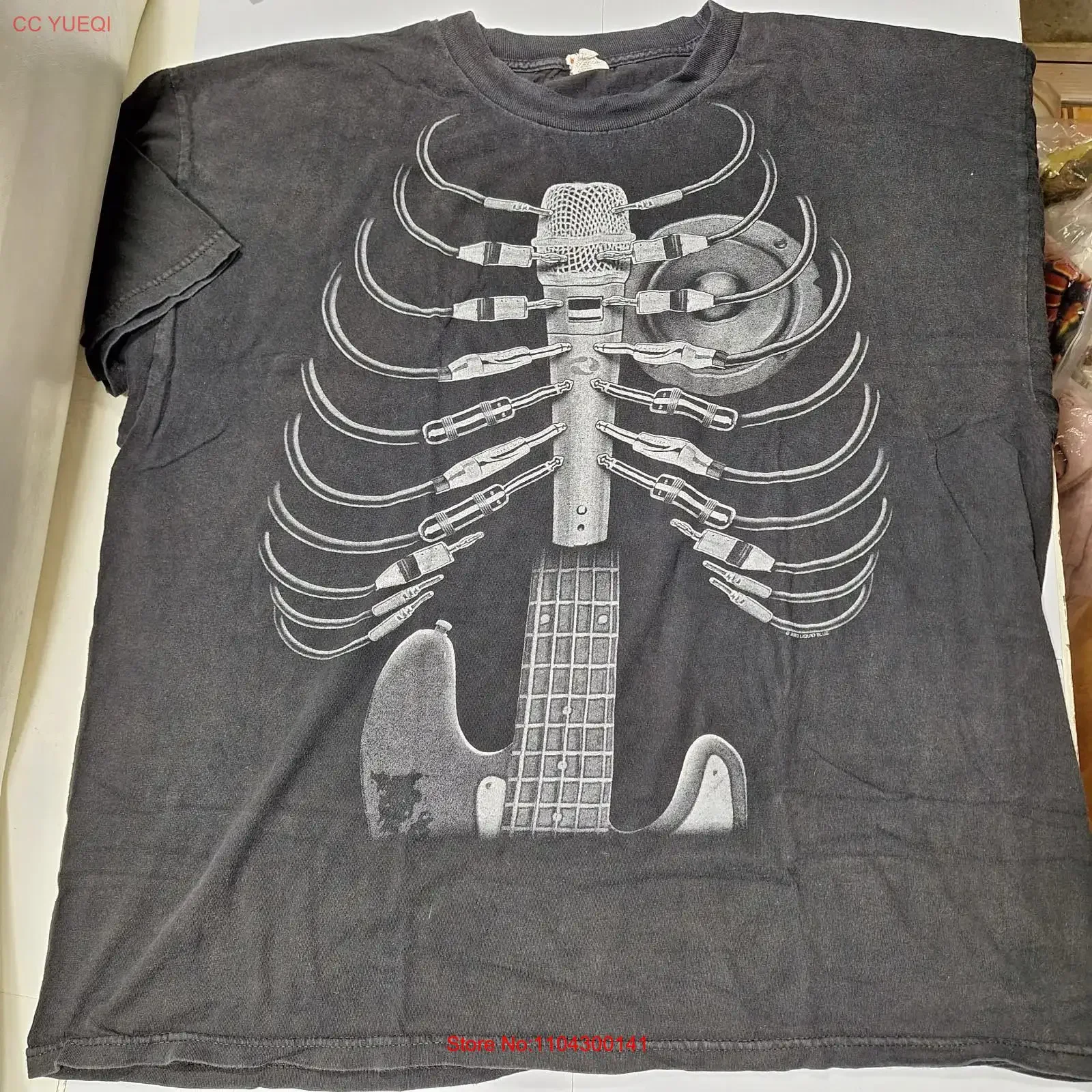 Black ALStyle Microphone Guitar Rib Cage T shirt Mens 2xl vintage Washed streetwear fashion Slightly Stylish homme graphic