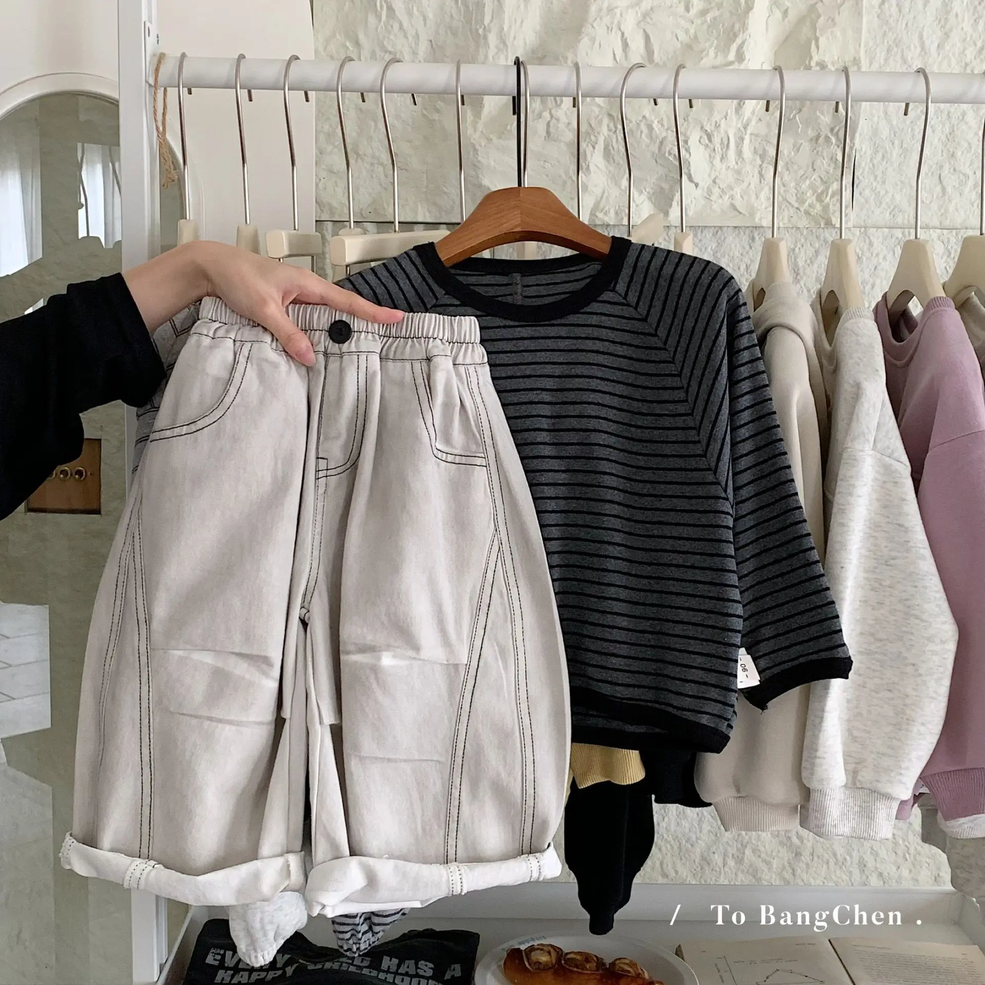 

Korean New Autumn Infant Baby Boys Pants Pocket Spliced Toddler Boys Loose Denim Pants Elastic Waist Kids Baby Boys Long Pants