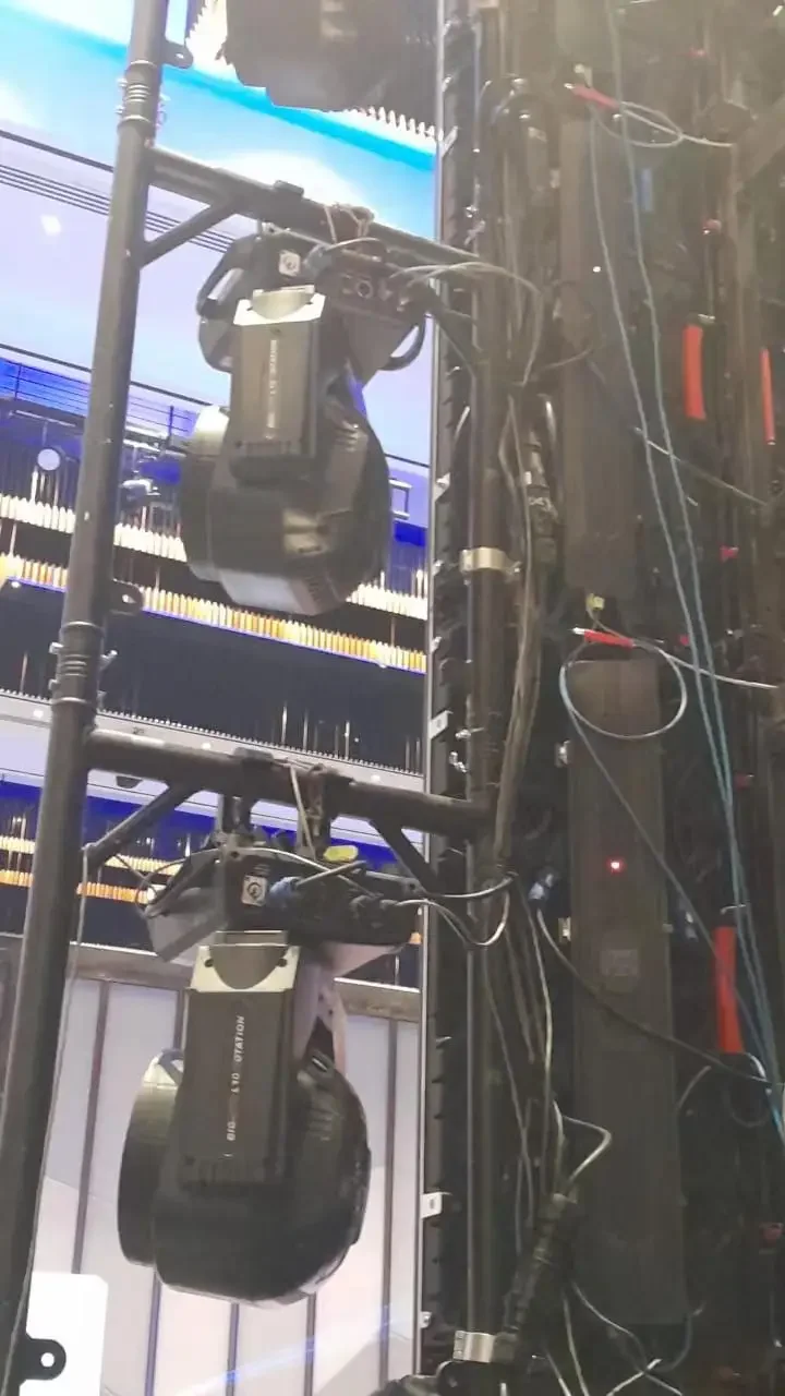 

exquisite craftsmanshipU-truss for outdoor concert party