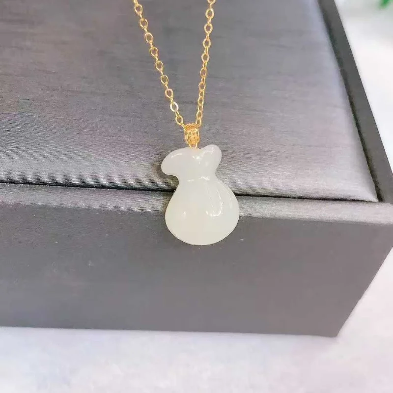 

Подвеска Lucky Bag из настоящего золота 18 карат Au750, женская белая нефритовая сумка для денег, подарок на день рождения для подруги и жены, бутик ювелирных изделий