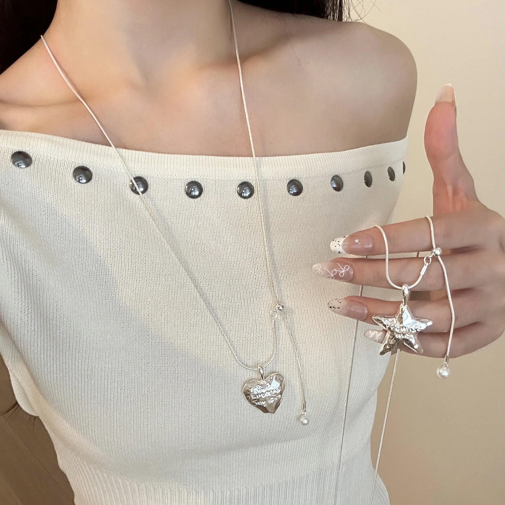 

Vintage Silver Color Starfish Pearl Pendant Necklace for Women Exquisite Simple Love Pentagram Chain Necklace Party Jewelry Gift