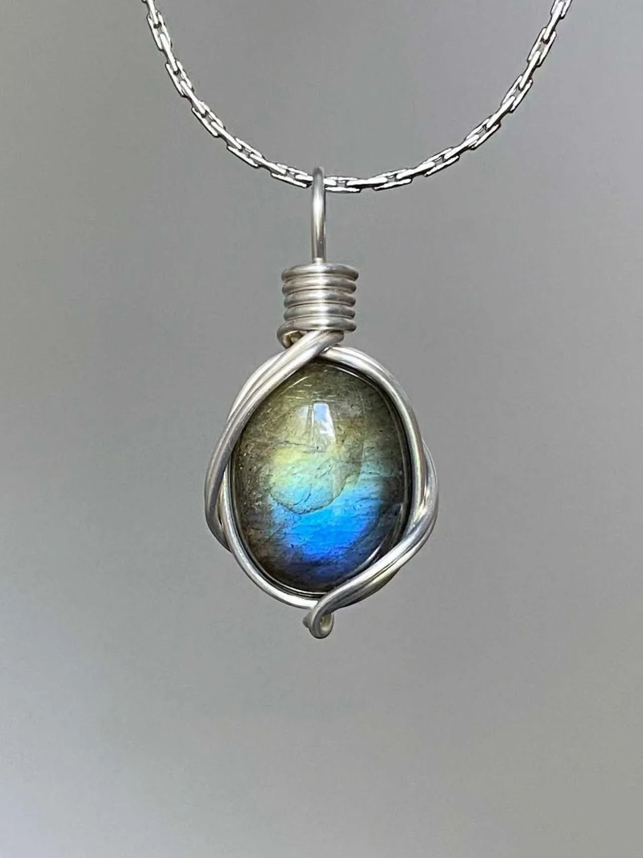 Hand Copper Wire Wrapped Natural Labradorite Oval Cabochon Pendant Flash Spectrolite Boho Necklace Reiki Healing Crystal Jewelry
