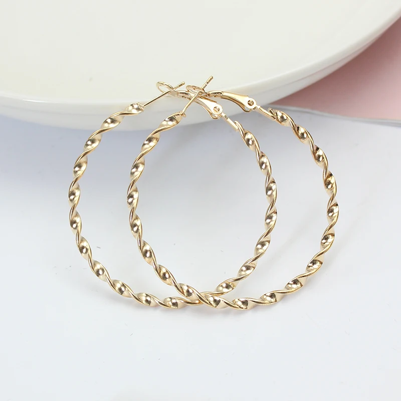 NEW 5CM Big Hoop Earring for Women Hiphop Rock Temperament Exaggerated Distortion Simple Circle Round Loop Jewelry Brincos