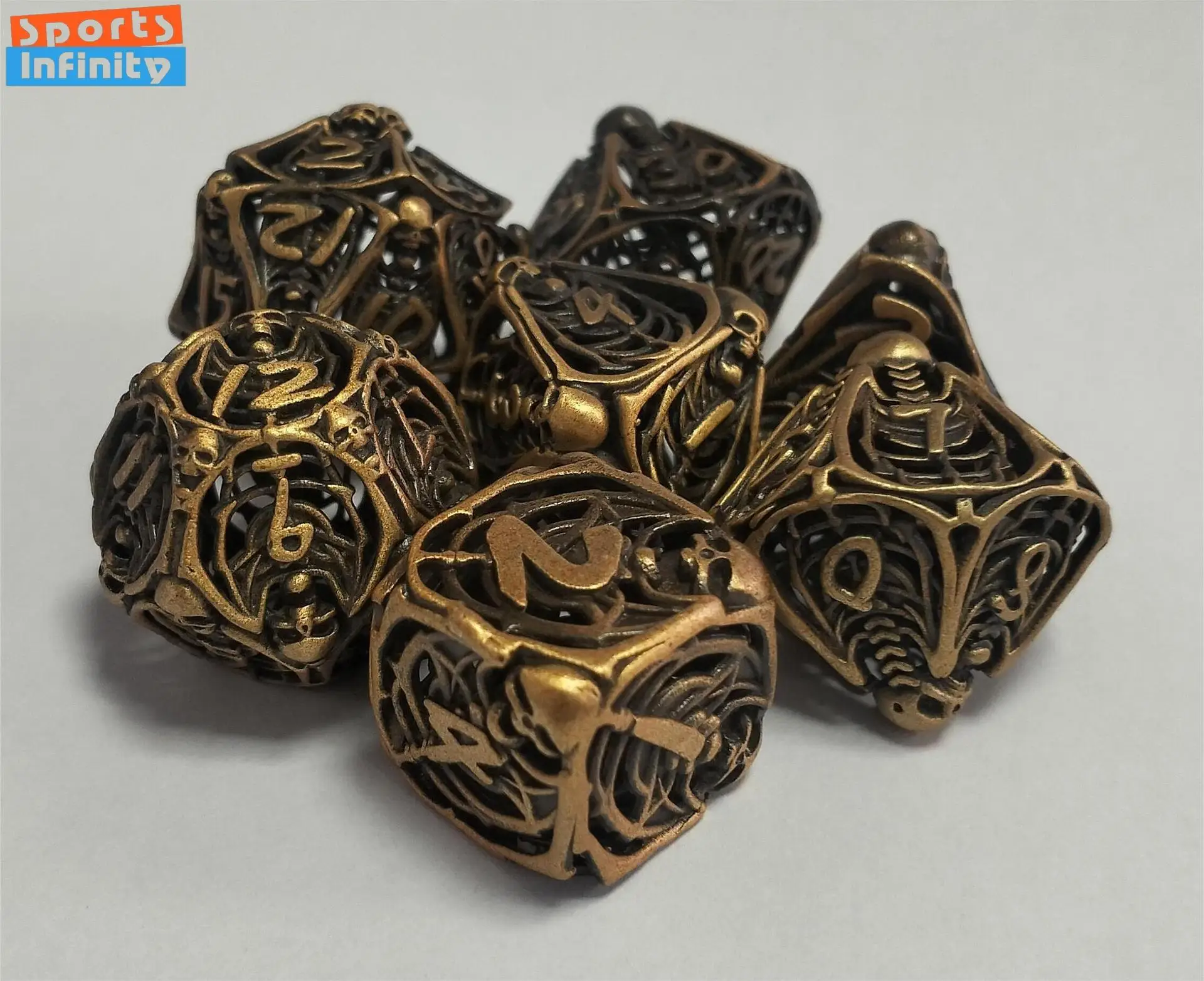 7 قطعة/المجموعة المعادن جوفاء الرقمية مجموعة نرد DND متعدد السطوح مجلس لعبة تشغيل مجموعة RPG COC النرد الترفيه عدد النرد عدة