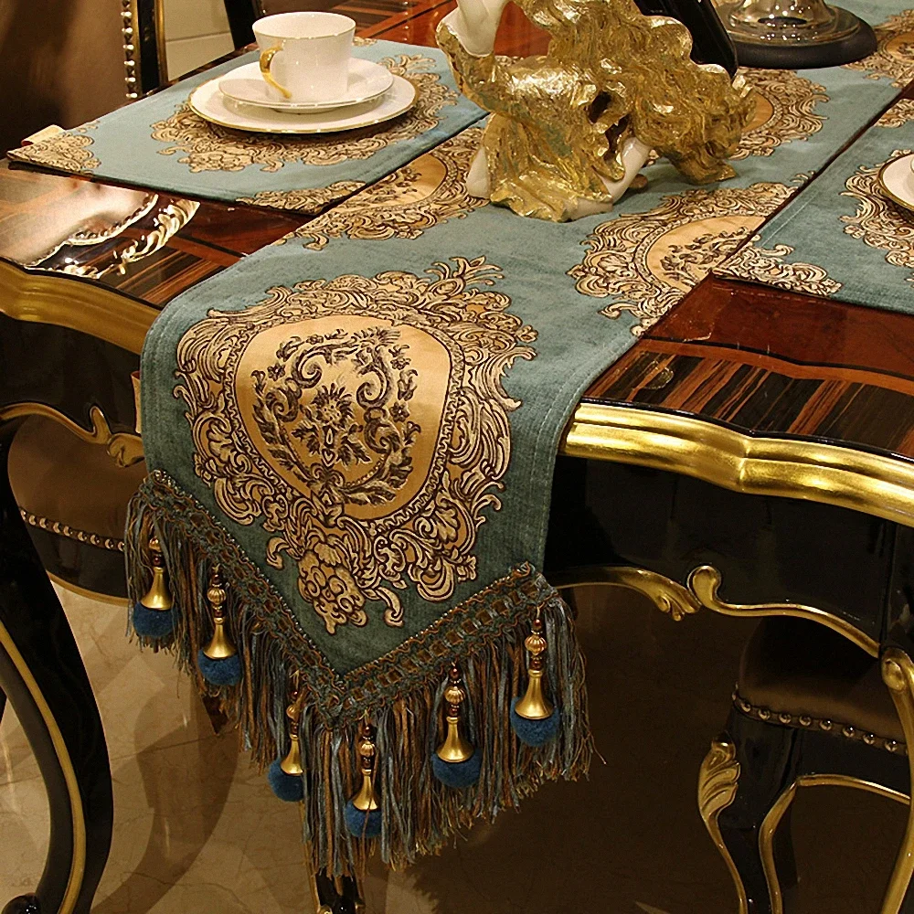 Dark Green Luxury Jacquard Table Runner High Density 3D Embroidery Tablecloth Table Cover European Classical Dining Table Decor