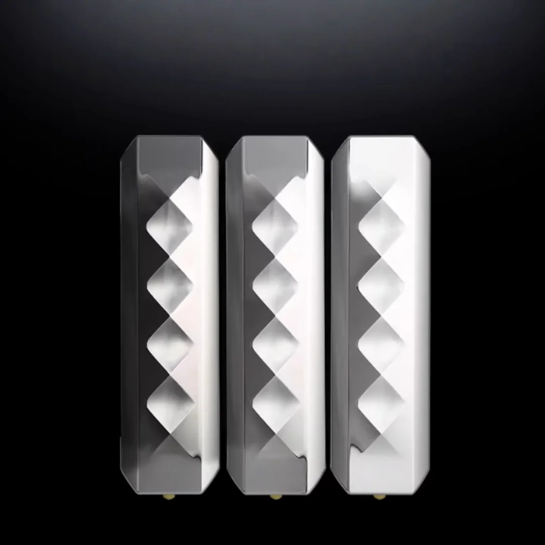 Variant: Chrome F