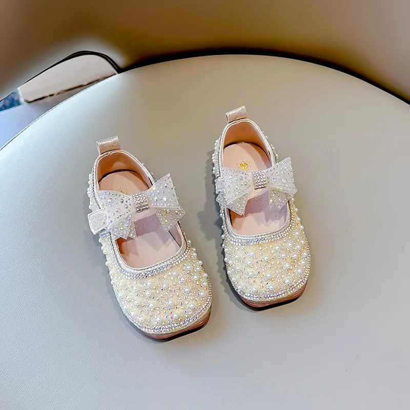 Girls' Leather Shoes 2024 Spring New Fashion Rhinestone Pearl Girls' Cute Bow Temperament Princess Shoes for Party Wedding Show