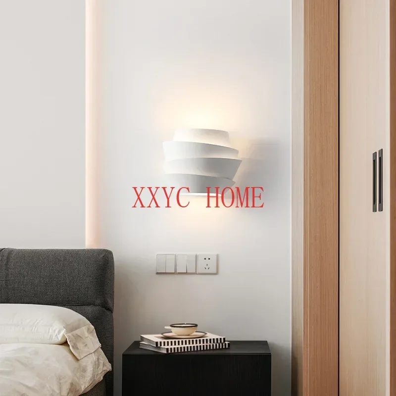 Nova lâmpada de cabeceira para quarto principal, artística e criativa, lâmpada de parede de sala de estar de design sofisticado