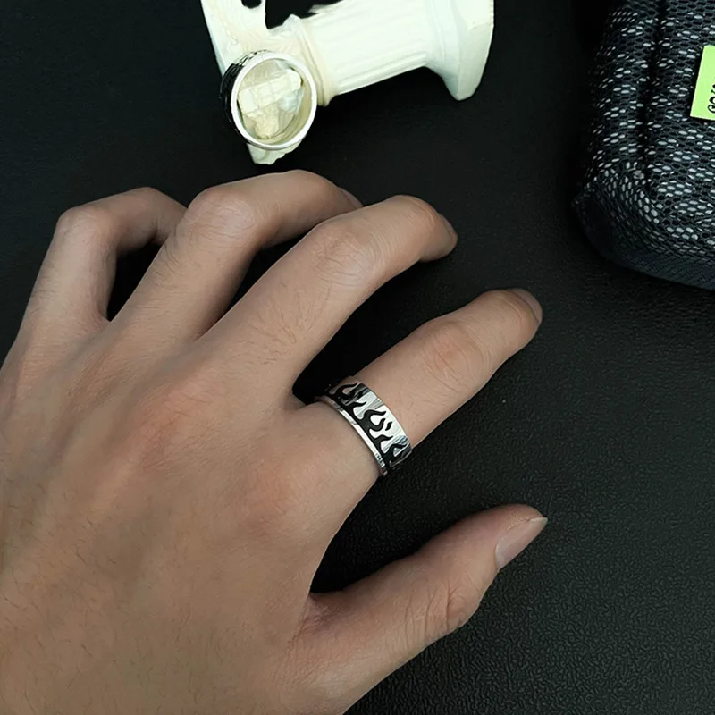 2023 New Punk Vintage Red Flame Pattern Men\'s Stainless Steel Ring Men\'s And Women\'s Wedding Ring Party Jewelry Gift