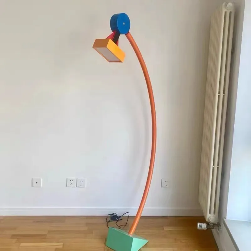 Neue Wohnkultur bunte Stehlampe Innen Schlafzimmer Kinderzimmer Stehle uchte LED Tisch lampe und Stehlampe für die Beleuchtung zu Hause