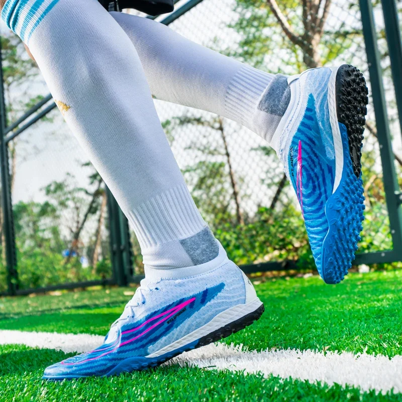 Zapatos de fútbol antideslizantes ligeros profesionales para hombres, zapatos de fútbol suaves TF/FG, tacos, zapatos de entrenamiento de césped, zapatos deportivos al aire libre