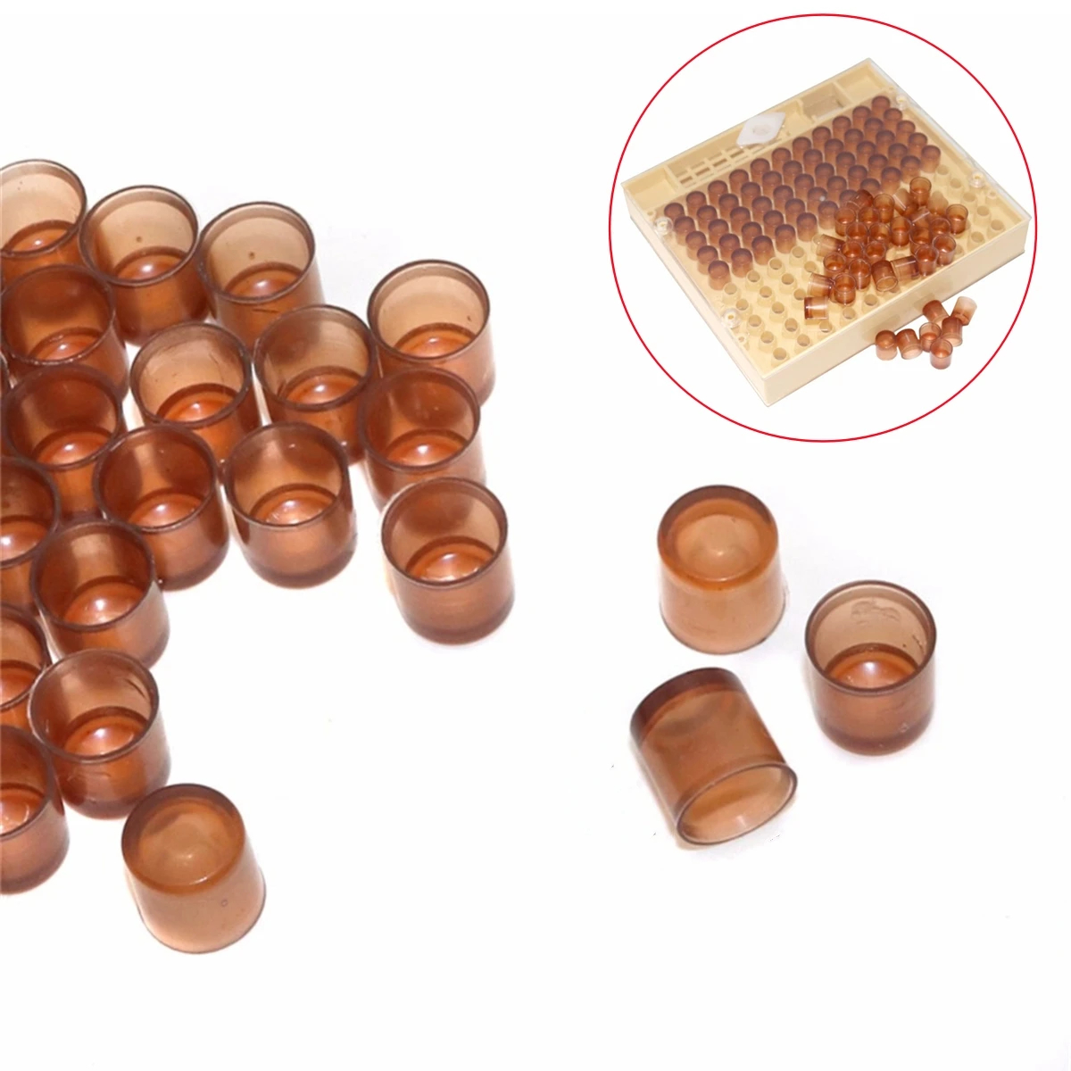 600Pcs Plastic Queen Bee Raising Cup Brown Cells Cages Room Cups Queen Bee Raising Platform Rearing Cell Cups Beekeeping Tools